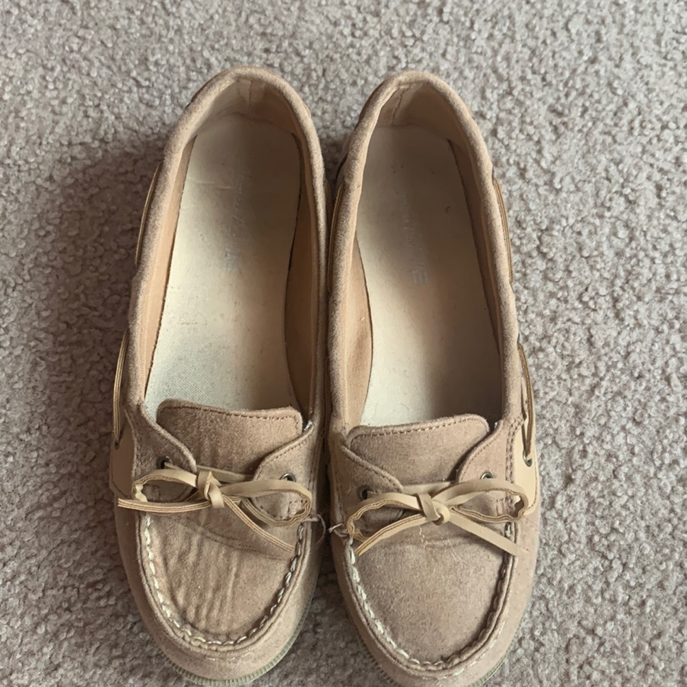 American eagle slip on shoes